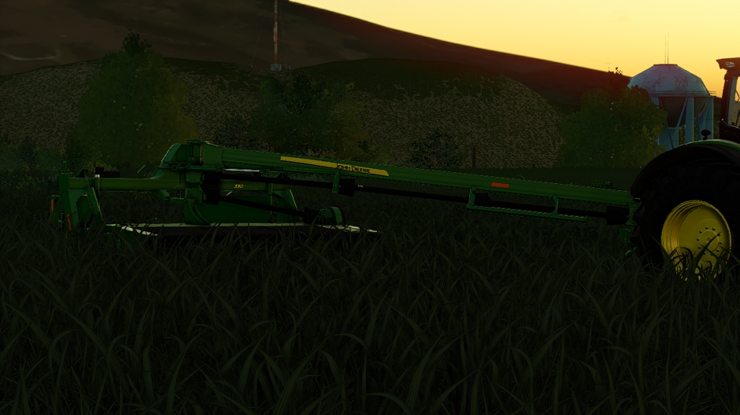 John Deere 330 MOCO