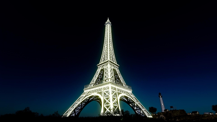 Trending mods today: Eiffel Tower