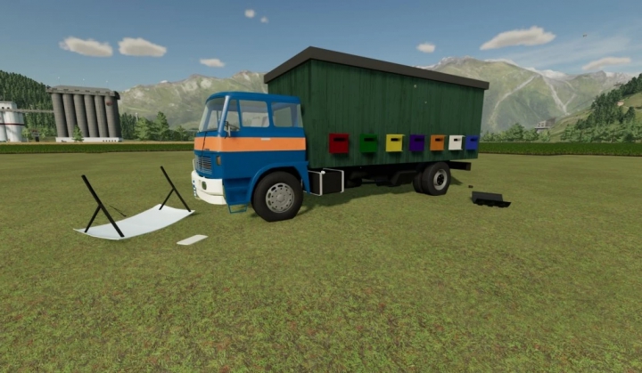 fs22-mods, Liaz 100 Bees v1.0.0.0