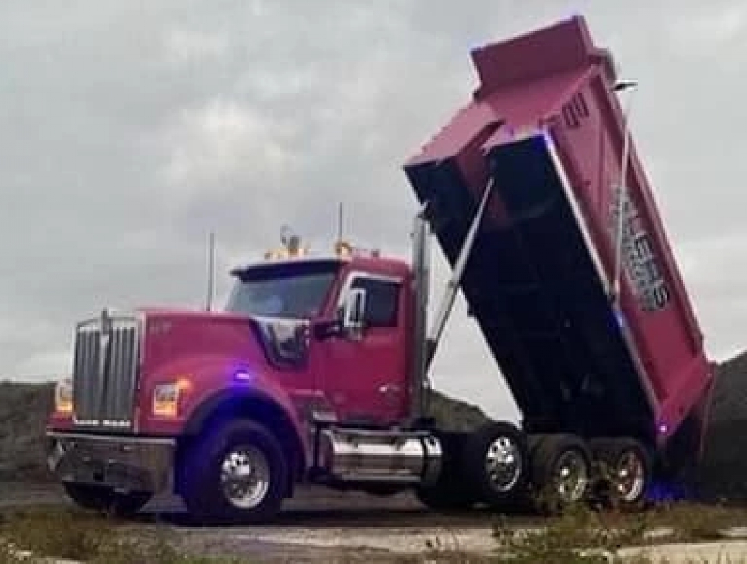 AlersHaulingKenworthW990 dump truck