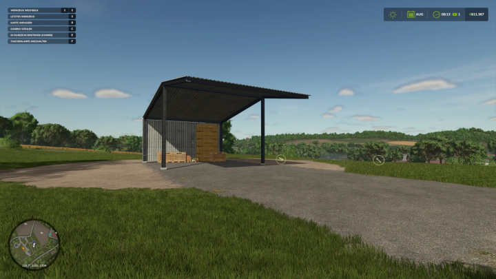 fs25-mods,  Mod FS25 HoT Object Stock v1.0.0.0 exibindo um abrigo de armazenamento com fardos de feno em uma paisagem rural.