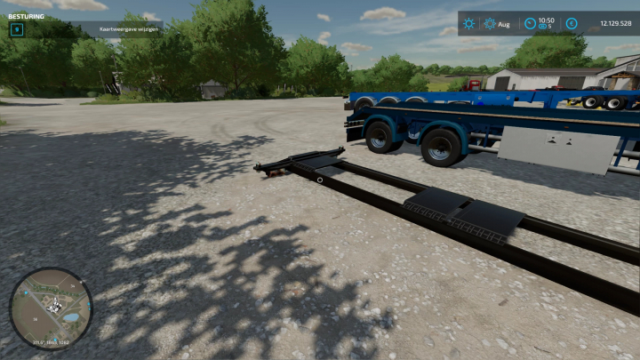 Volvo F12 met DTEC-chassis op grind in FS22-mod.