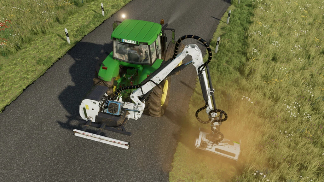 FS22 mod Lizard Energy v1.0.0.0 showing a tractor with an attached roadside mower in Farming Simulator 22.