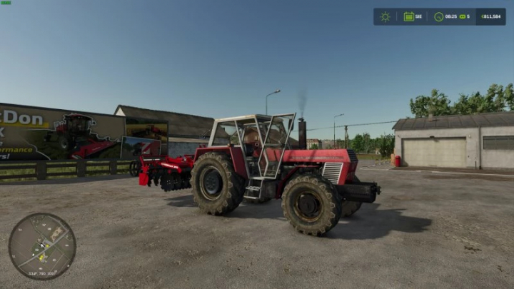 fs25-mods,  Zetor Crystal 16045 4x4 Traktor geparkt auf einem Bauernhof, Teil von FS25 Mods.