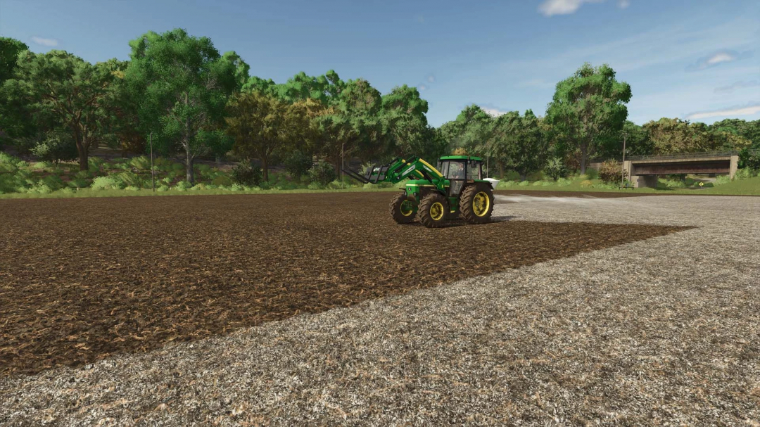 FS25-mod Salek 300 Strooiwagen met kalk v1.0.0.0 in actie op een veld.