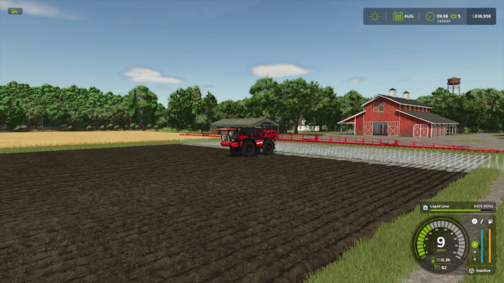 fs25-mods, Mod FS25 Liquid Lime v1.2.1.0: esparcidor de fertilizante en campo cerca de granero rojo, mejora calidad del suelo.