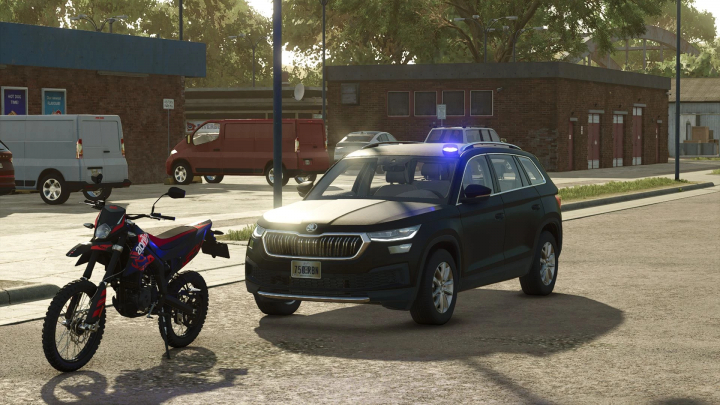 fs25-mods,  FS25 mody: Skoda Kodiaq kierownik operacyjny obok motocykla w Farming Simulator 25.