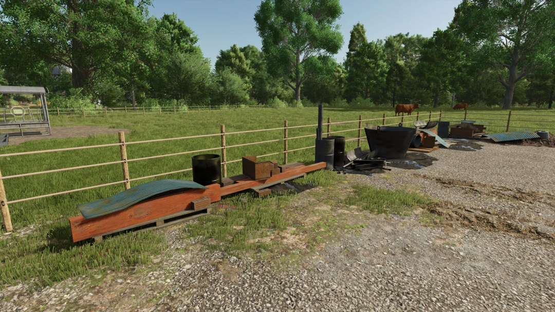 FS25 mody - Debris For The Farm v1.0.0.0 przedstawia rupiecie na farmie z drzewami i krowami w tle.