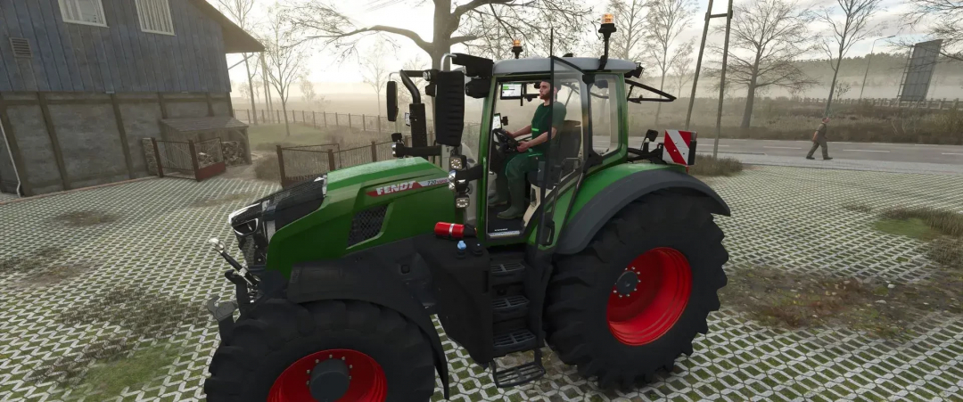 Trattore Fendt dai mod FS25 in Farming Simulator 25, con un paesaggio realistico con alberi e una strada.