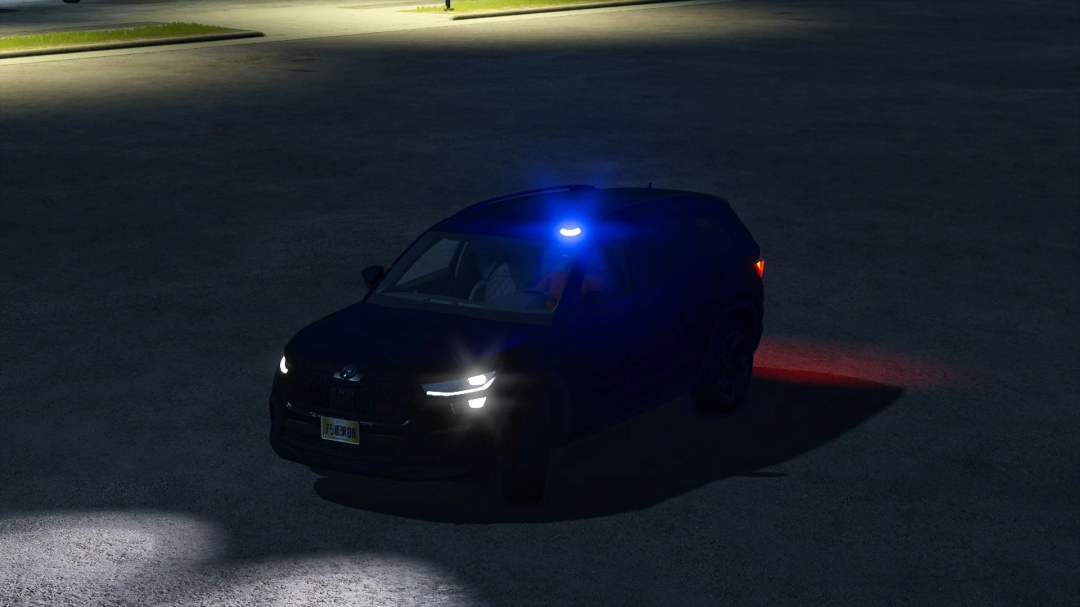 FS25-Mod Skoda Kodiaq mit blauen Lichtern bei Nacht in Farming Simulator 25.