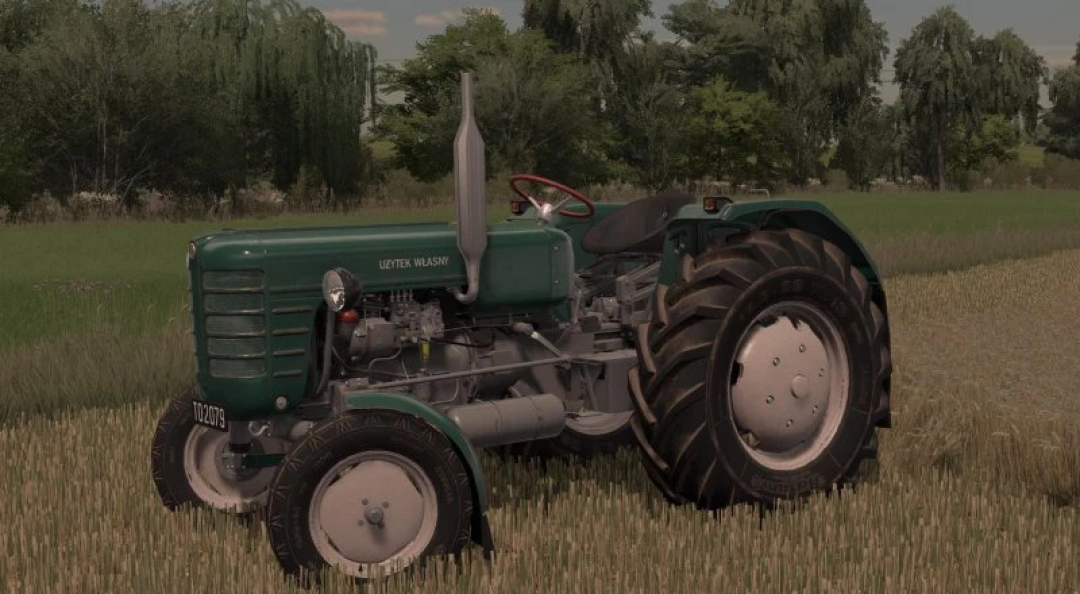 Vintage Ursus c-4011 tractor mod in FS22, enhancing classic farming simulation.