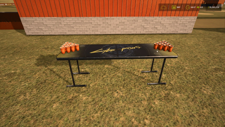 fs25-mods,  Mesa de beerpong FS25 no Farming Simulator 25 com copos vermelhos em uma mesa ao ar livre.