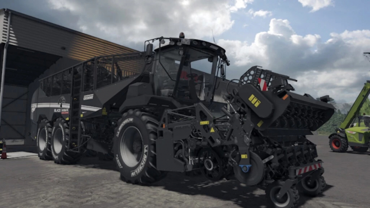 fs22-mods,  Mod FS22 Grimme Raxor 6300 Blackhawk v1.0.0.3, maquinaria agrícola negra en un entorno agrícola.