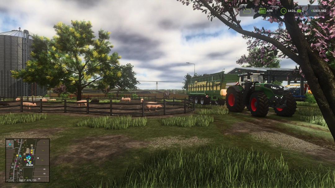 FS25 mod with realistic raytracing shows farm with tractor, pigs, and silo under cloudy skies.