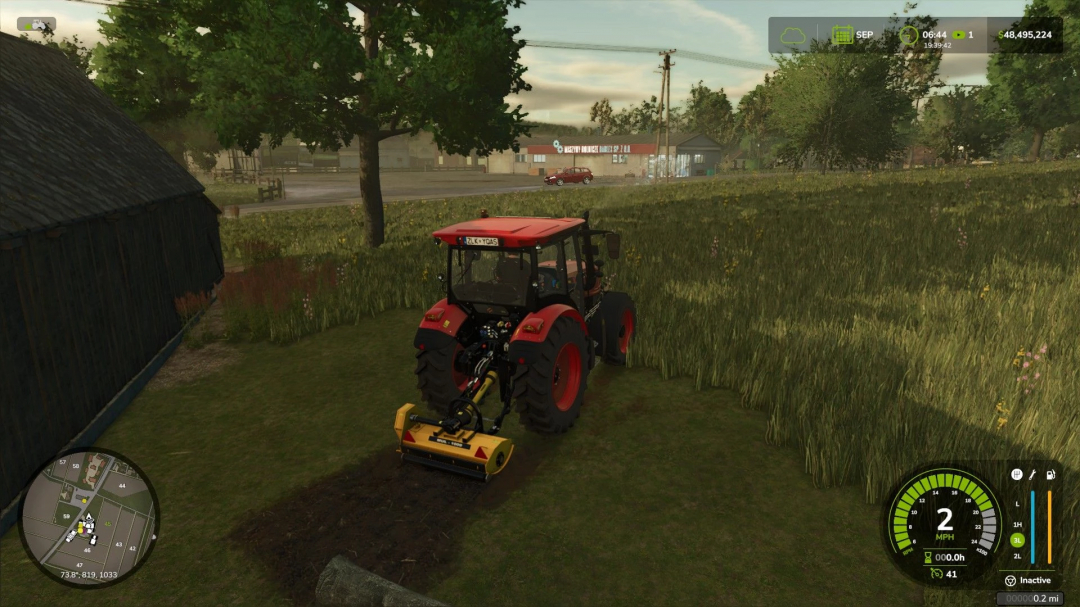 Salek MUL-1000 Forestry Edition mod in FS25 showing a tractor with mulcher on grass field near buildings.