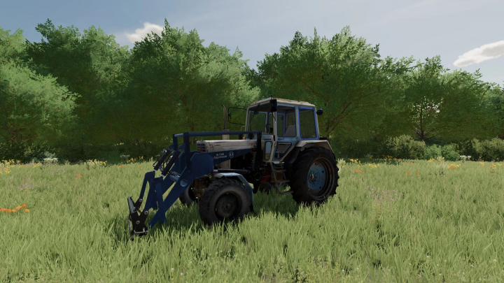 fs22-mods, FS22 mod MTZ-100 tractor in a grassy field, showcasing Farming Simulator 22 mod features.