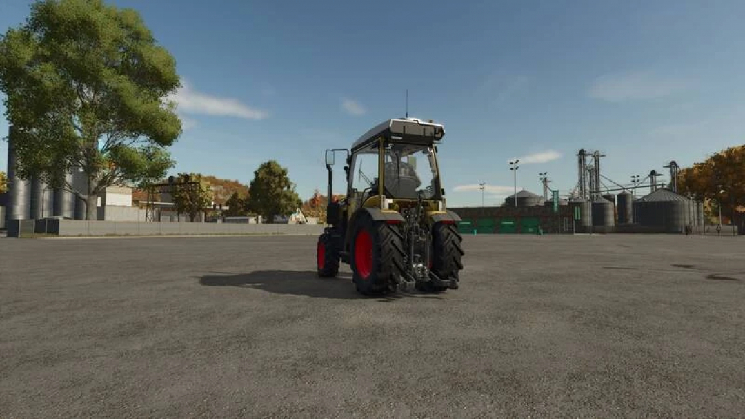 Fendt Vario 200 Edited V1.0.0.1 mod in FS25, showcasing a detailed tractor model in an industrial setting.