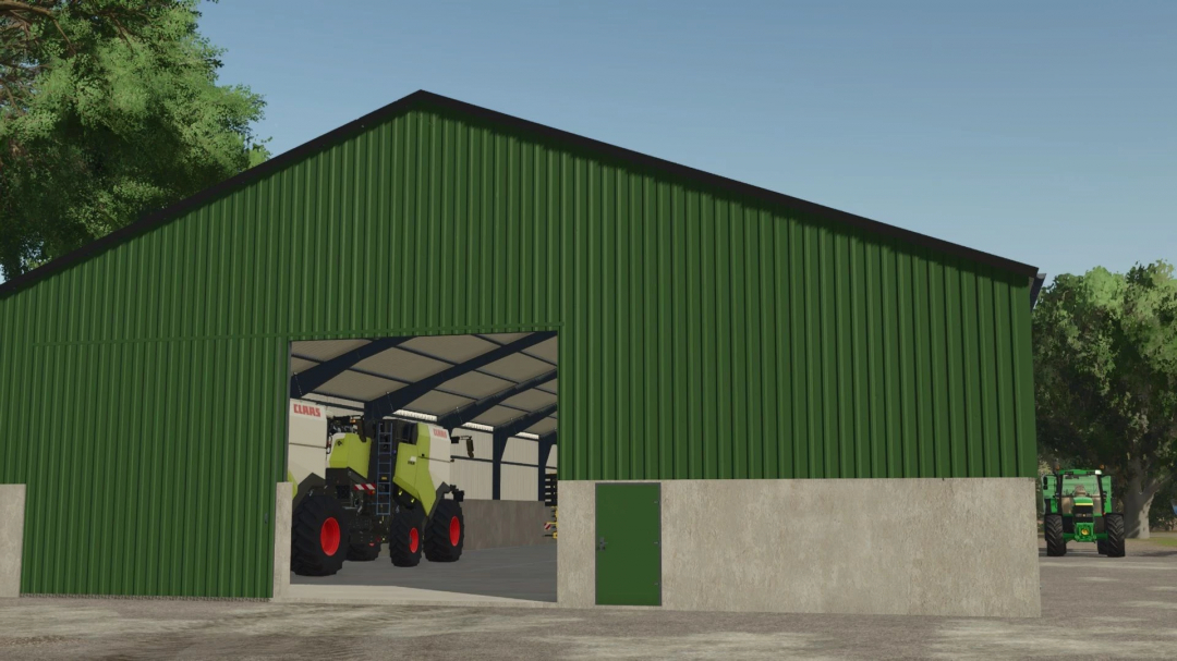 Green Hall 45x20m in FS25 mod with machinery inside.