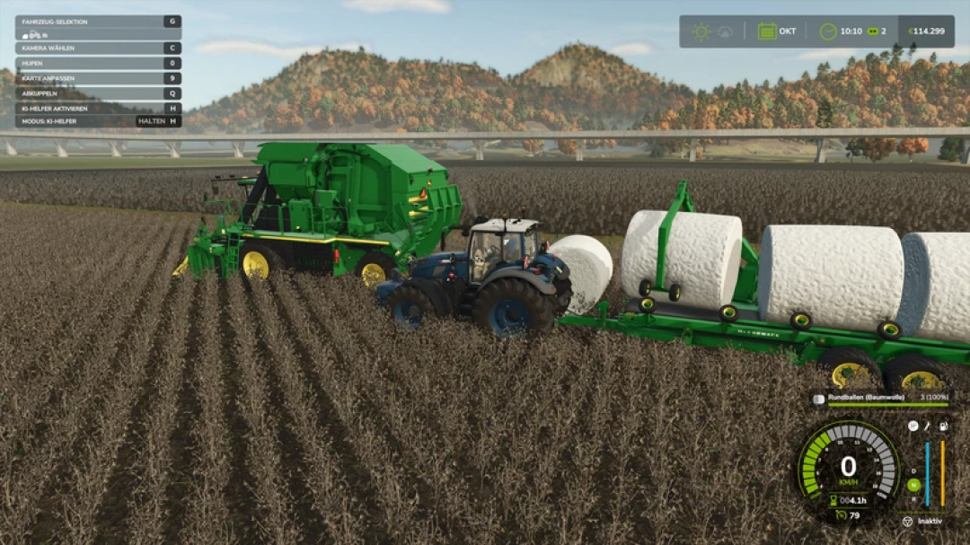 FS25 John Deere Cotton Pack mod showing tractor and harvester in cotton field.