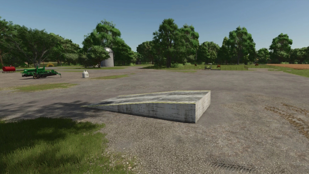 Image of a placeable ramp mod in Farming Simulator 25, featuring a concrete ramp on a farm setting.