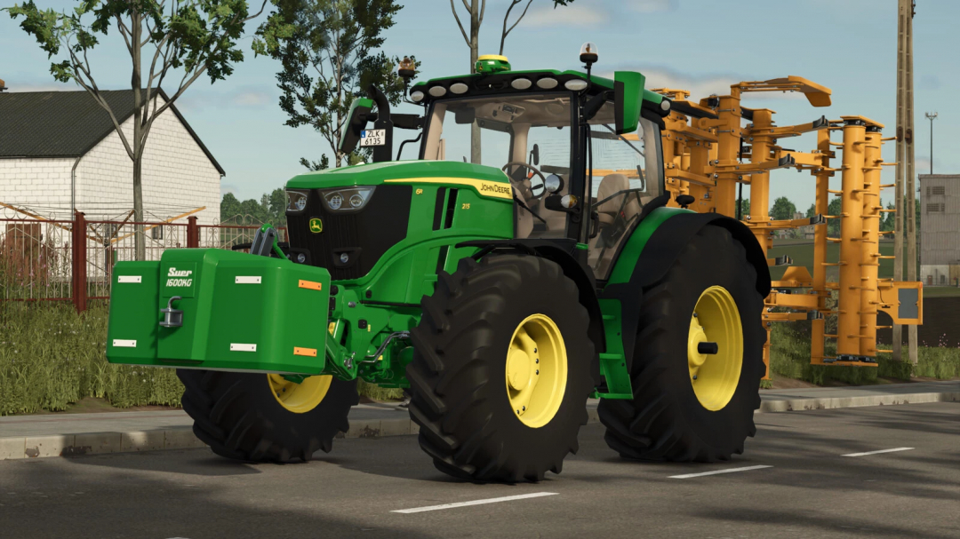 FS25 mods: Green tractor with Suer Weight Pack mod v1.0.0.0 in Farming Simulator 25.