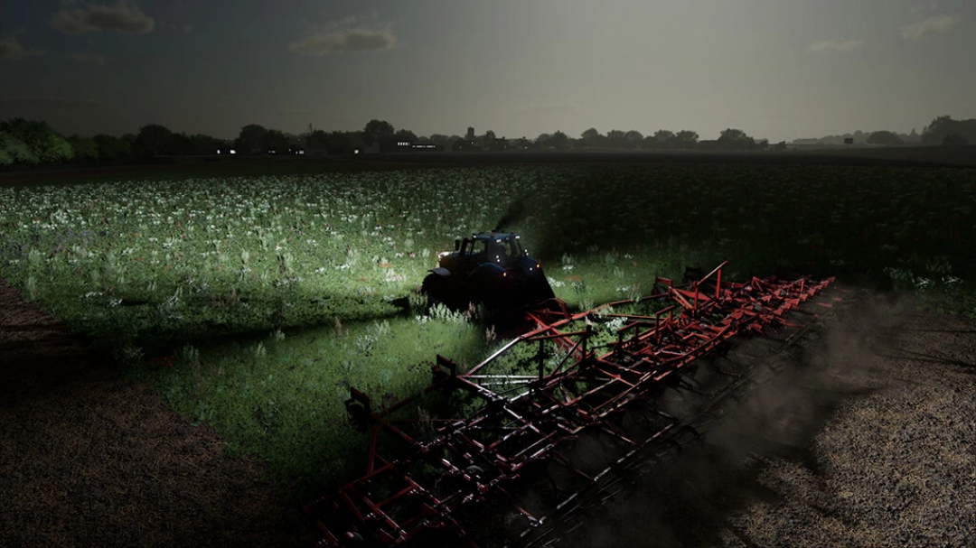 FS22 mod: Deutz Series 9 tractor working in field at night with lights on, highlighting crops.