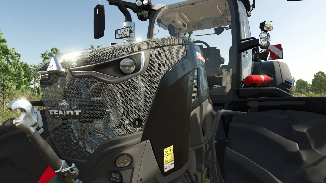 Close-up of a Fendt tractor with FS25 Engine Brakeforce Compensation mod.