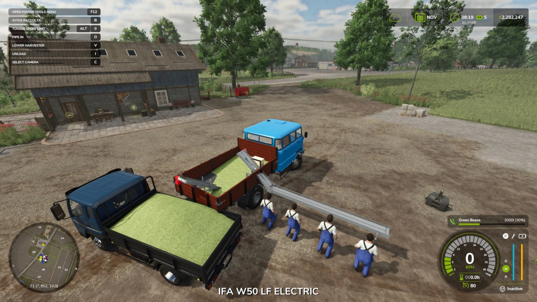 FS25 mod image showing Ifa Double Cabin Brigade Multifruit v1.0.0.0 with tractors unloading at a farmyard.