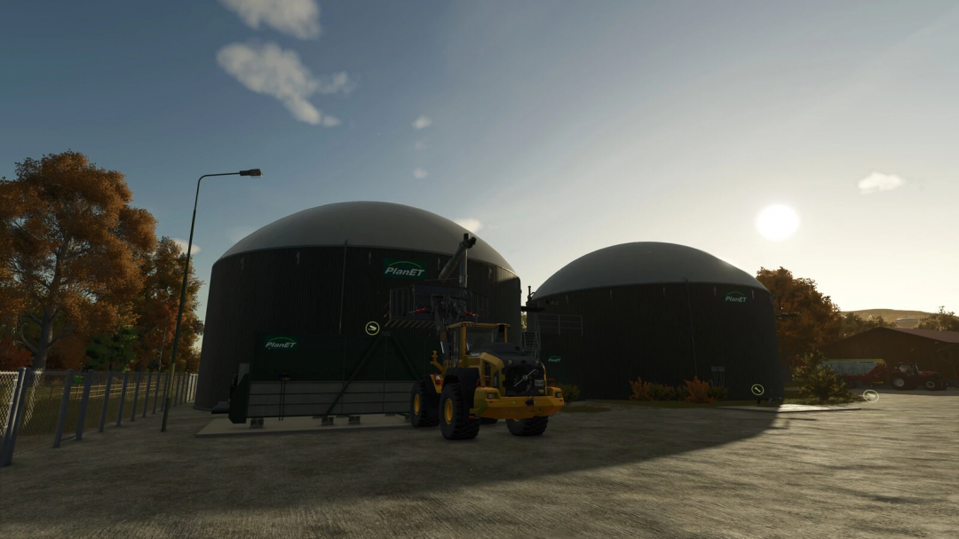 PlanET Modular BGA in FS25 mod shows biogas plant with equipment in a rural setting.