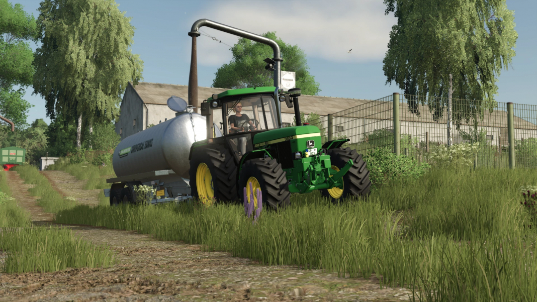 FS25 mod showcasing LSFM Universal Tank Pack with a green tractor and silver tank in a farm setting.