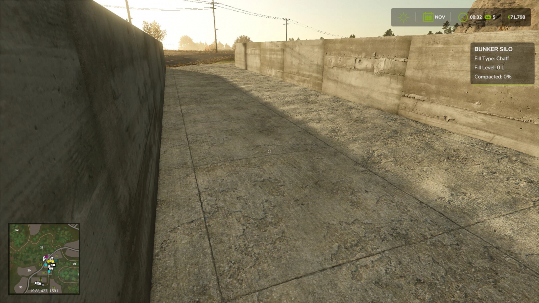 FS25 mod Bunker Silo HUD v1.0.0.0 showing empty chaff silo with game interface details.