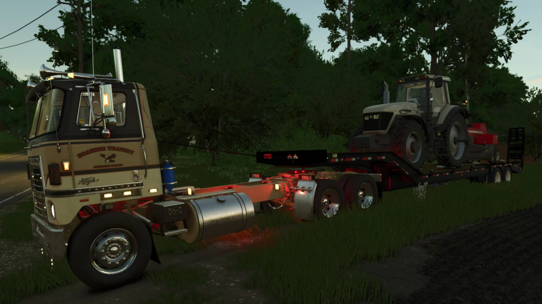 FS25 mod Pitts LB35-CS Lowboy with tractor in tow, showcasing realistic transport in Farming Simulator 25.