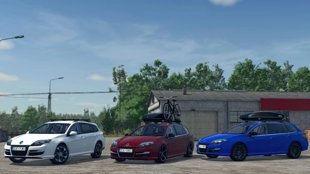 FS25 mod: Renault Laguna III Grandtour in white, red, and blue, parked in a rural setting.