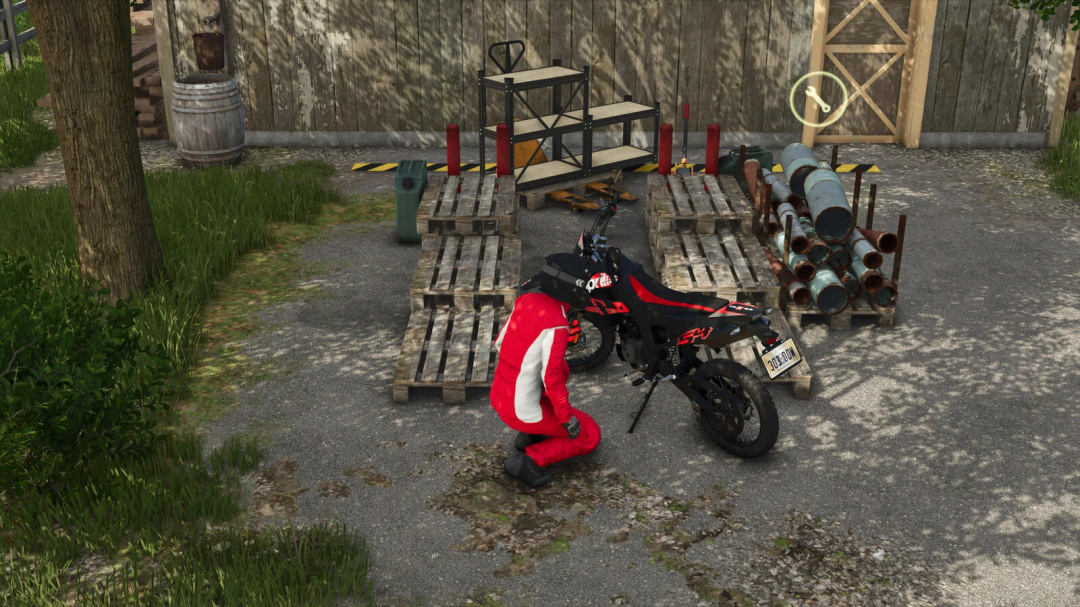 FS25 mod Simple Pallet Workshop v1.0.0.0 scene with motorcycle and pallets.