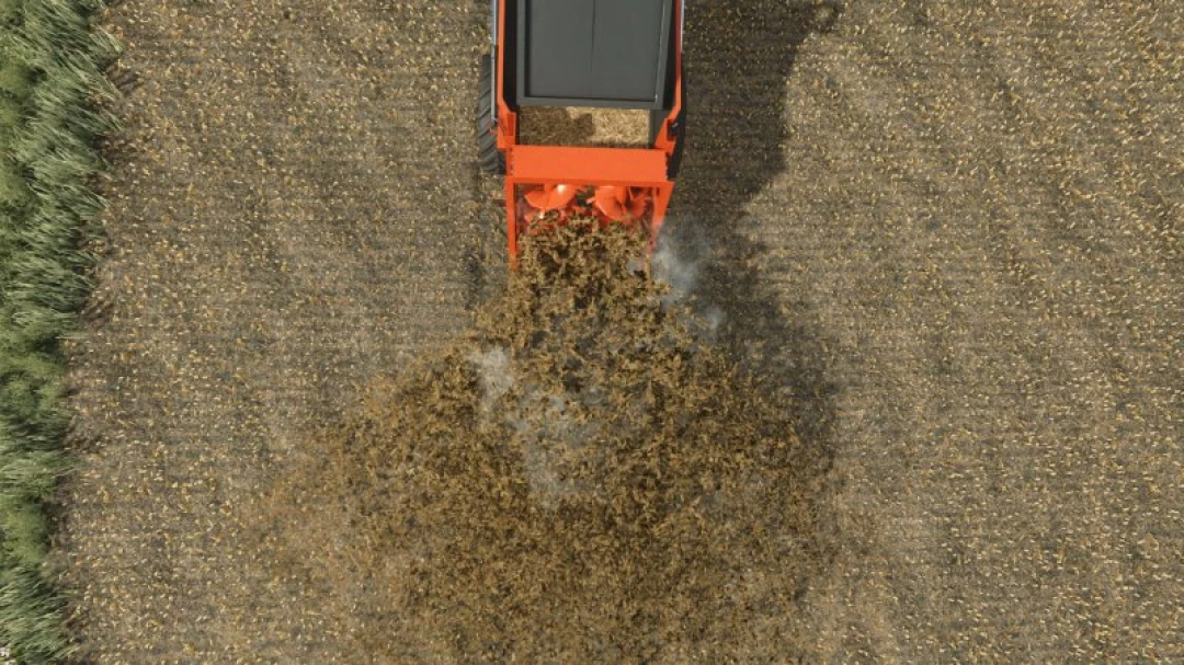 Top view of FS25 Lizard 900 mod spreading materials on a field in Farming Simulator 25.