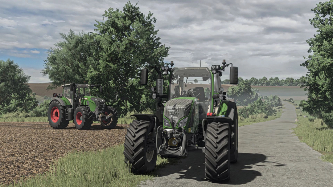 FS25 mods: Fendt 500/700 tractors on a rural road in Farming Simulator 25.