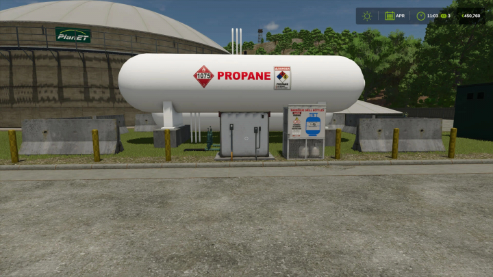 fs25-mods, FS25 mod Corn Dryer v1.0.0.0 showing a propane tank setup in Farming Simulator 25.