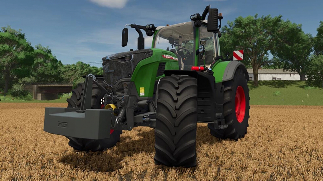 Fendt tractor with weights in FS25 mod on a farm field.