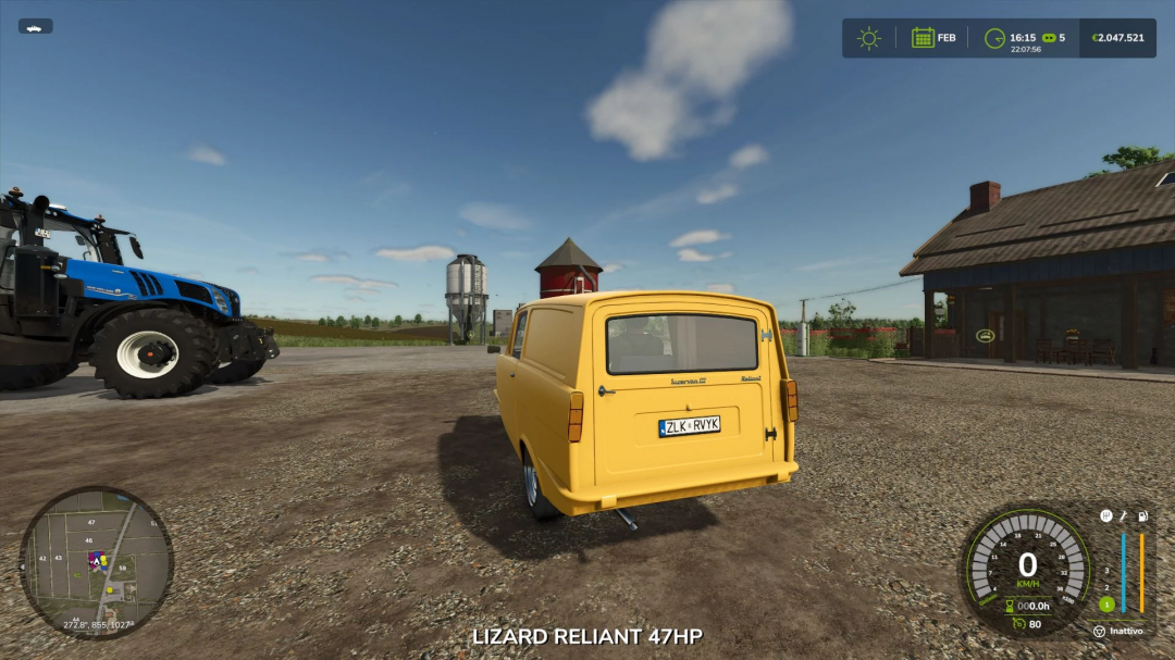 Yellow Reliant Regal Supervan III mod in Farming Simulator 25, parked near tractor and farm buildings. FS25 mods displayed.