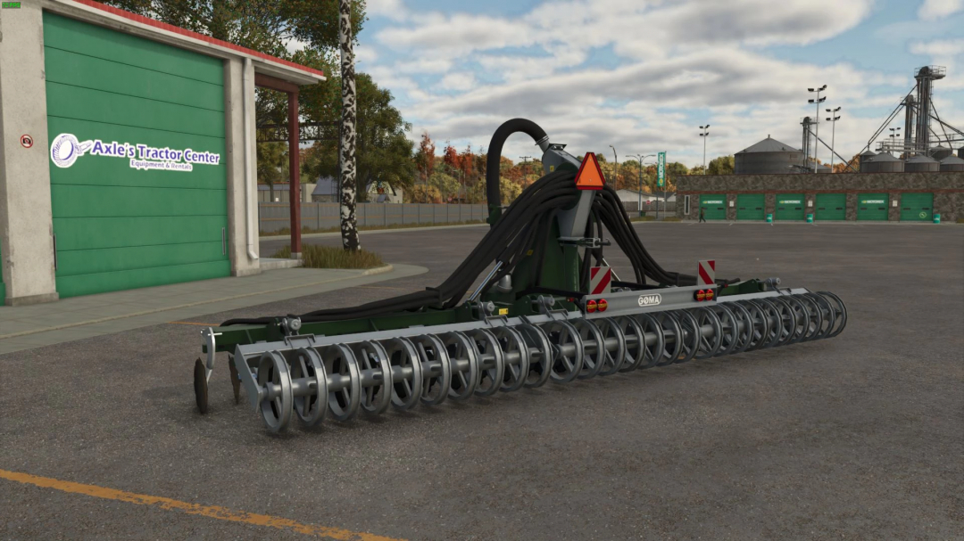 Samson CM 7.5 Disc mod for Farming Simulator 25 in front of Axle's Tractor Center.