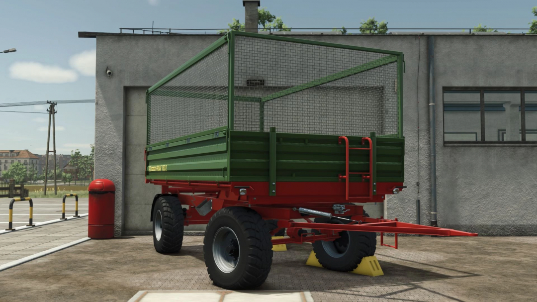 Pronar T653 mod for Farming Simulator 25, showcasing a green agricultural trailer with mesh sides.