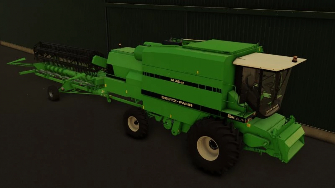 Deutz-Fahr M Series harvester mod for FS25 by Killer Gamer, showcasing green design in Farming Simulator 25.