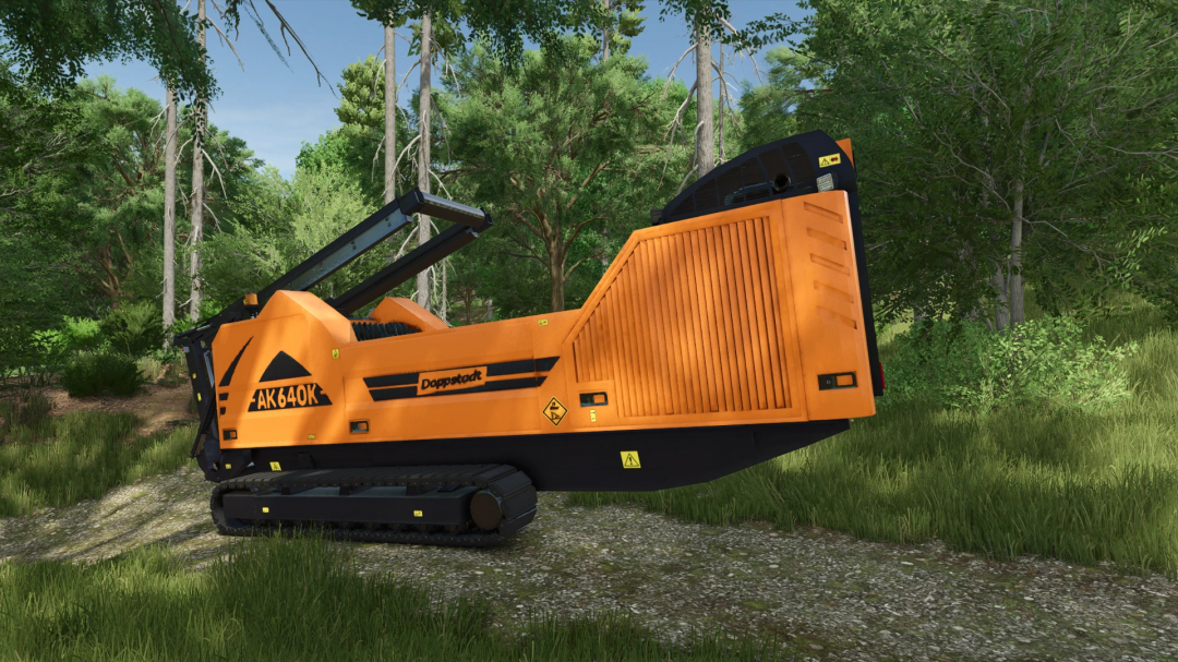 Doppstadt AK 640K mod in FS25, version 1.1.0.0, showcased in a lush green forest setting.