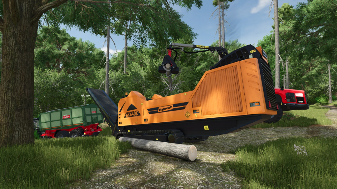 FS25 mod Doppstadt AK 640K v1.1.0.0 in forest, wood chipper processing log.