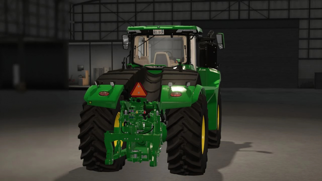 Green tractor with Californian license plate mod for Farming Simulator 25.