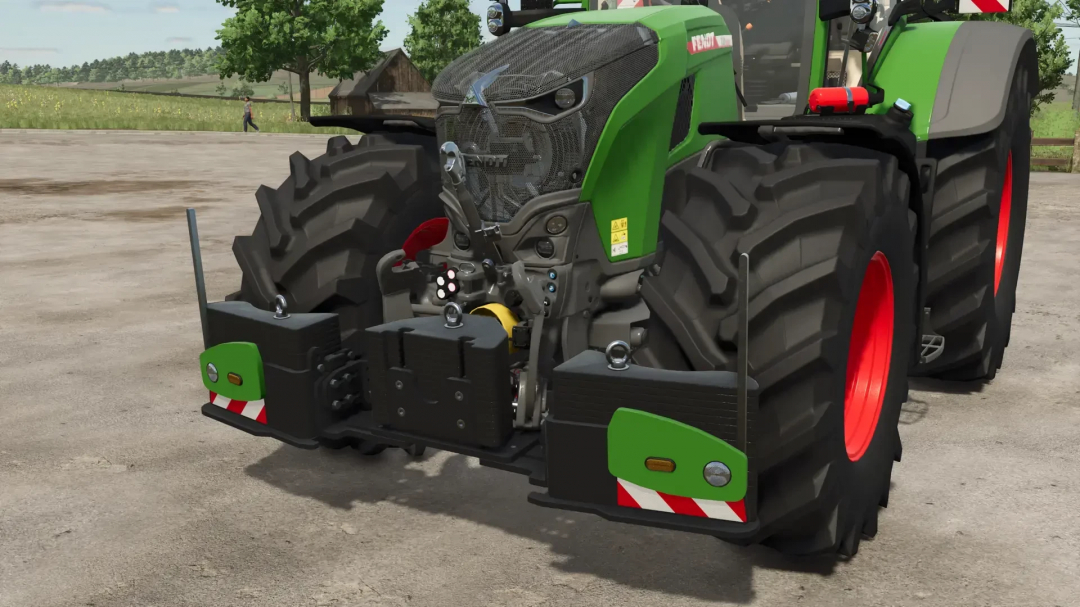 Fendt 700 with Agribumper v1.0.0.1 mod for FS25 featuring enhanced front design.