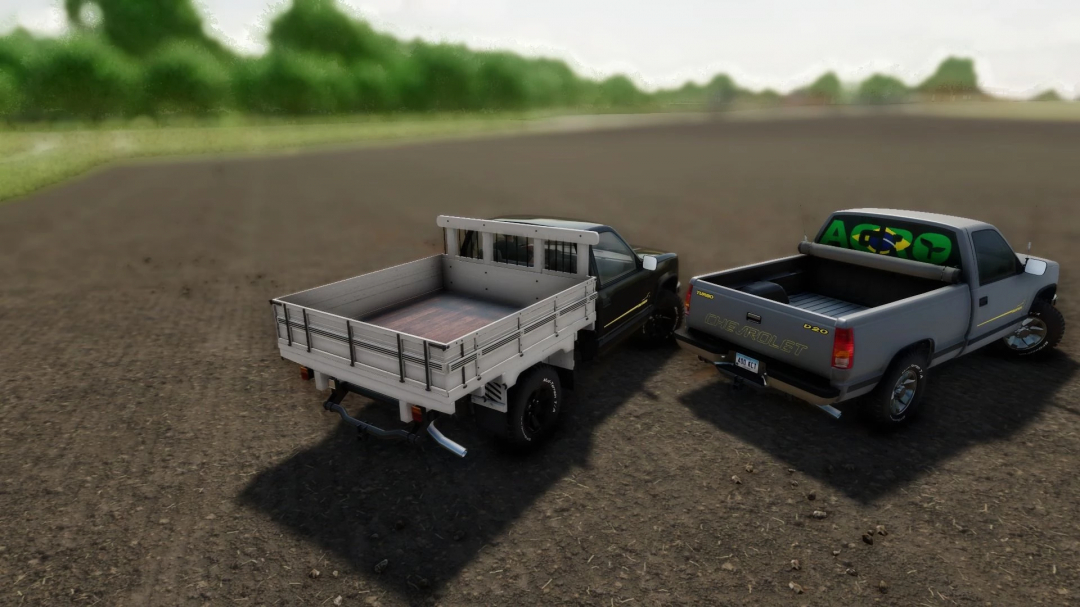 FS22 mod Chevrolet Silverado Farias v1.0.0.0 with two truck models shown on a dirt field in Farming Simulator 22.