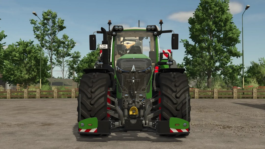 Fendt 900 Agribumper v1.0.0.2 mod for FS25, showcasing a tractor front view in a farm setting.