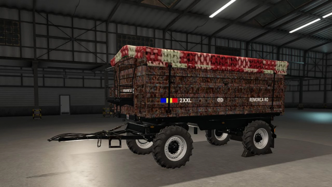 FS25 mod Remorca RO v1.0.0.0 showcasing a rustic trailer in a warehouse setting.