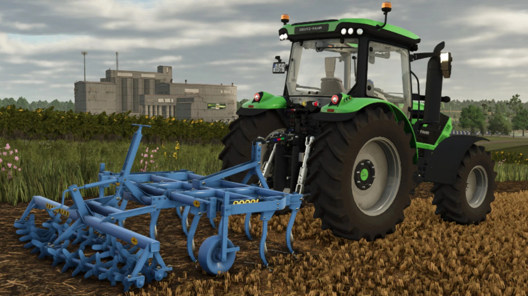 FS25 mod Rabe EG 3/9 in Farming Simulator 25, showing a green tractor with a blue plow in a farm field.